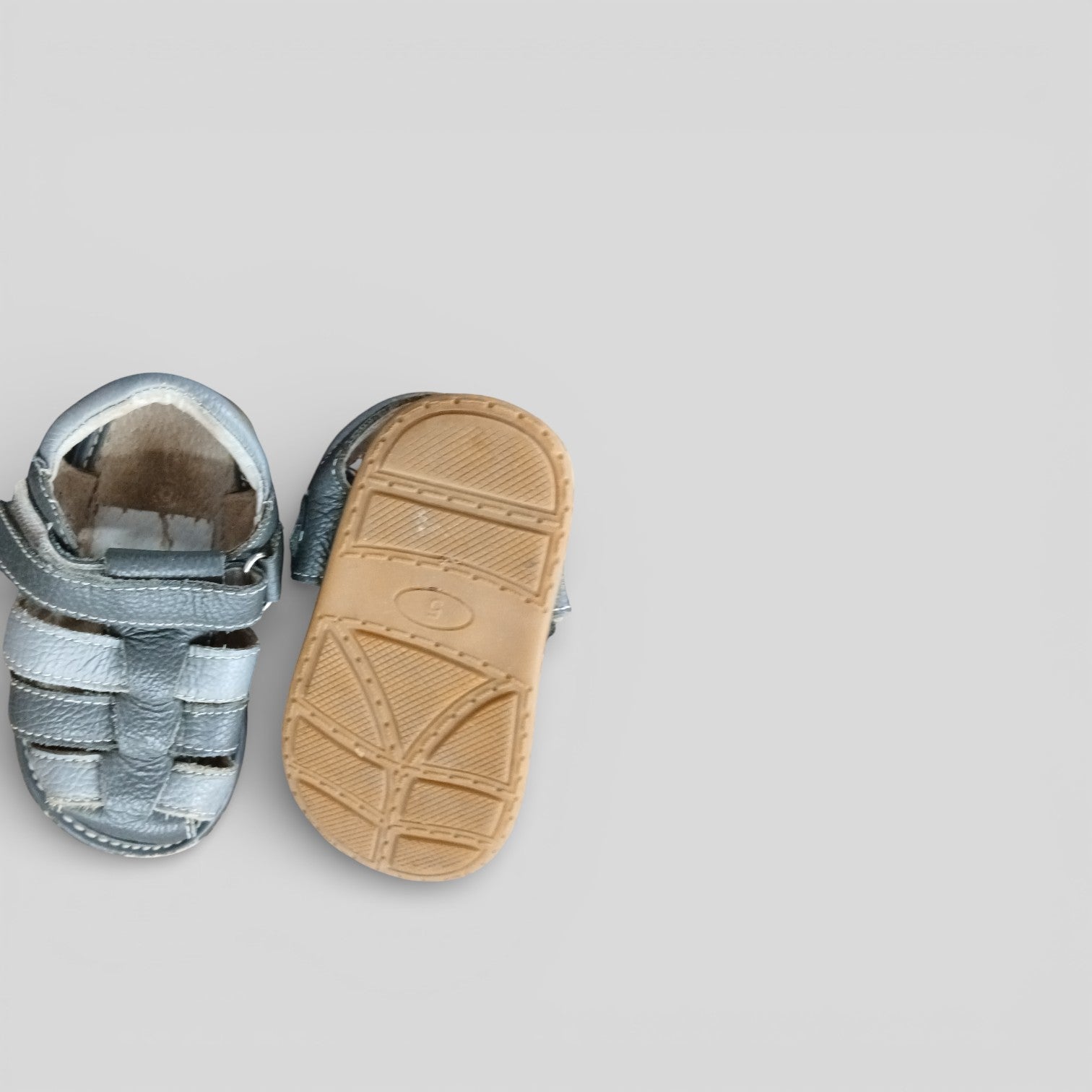 Image of (5JNR) Grey Sandals