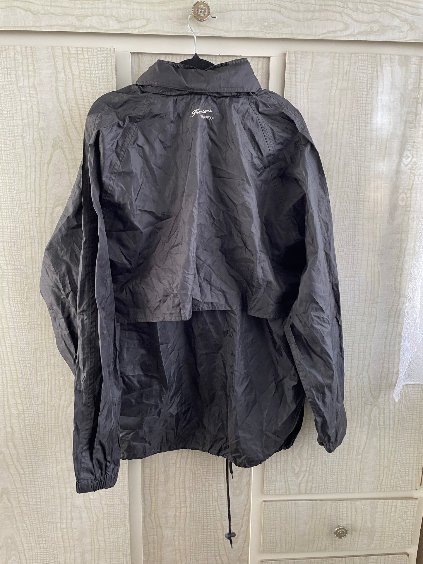 (XL) Traders Rainwear Rain Jacket