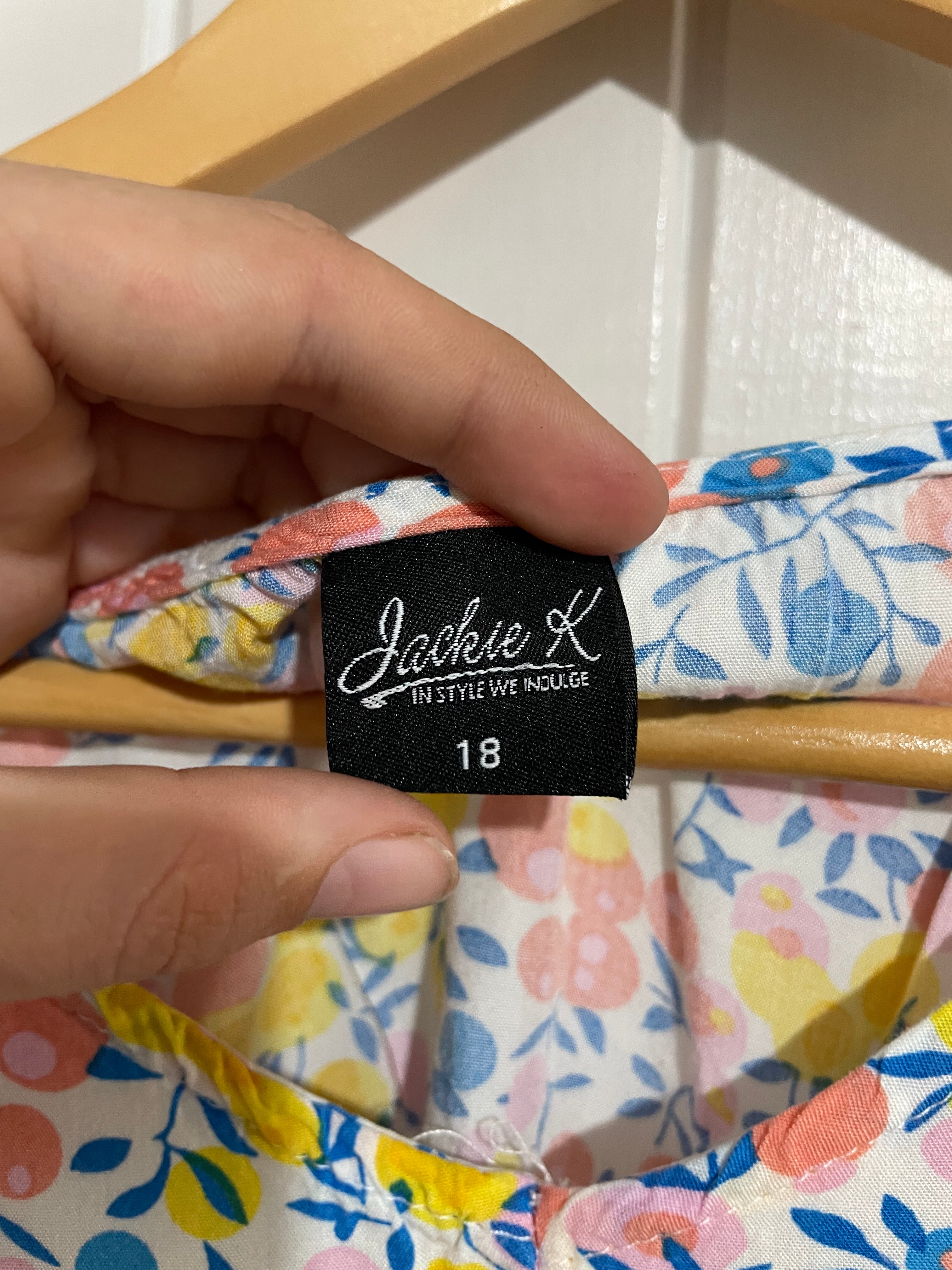 Image of (18) Jackie K | Floral Blouse
