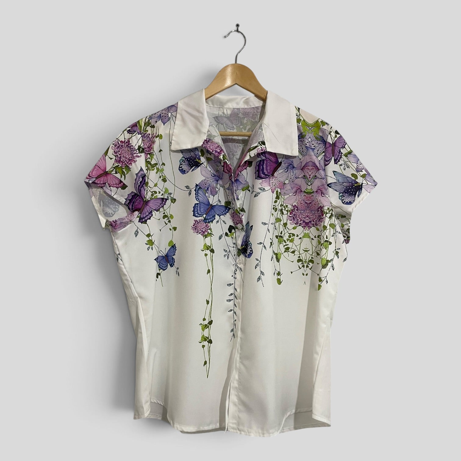 Image of (1XL) Shein | Butterfly Blouse