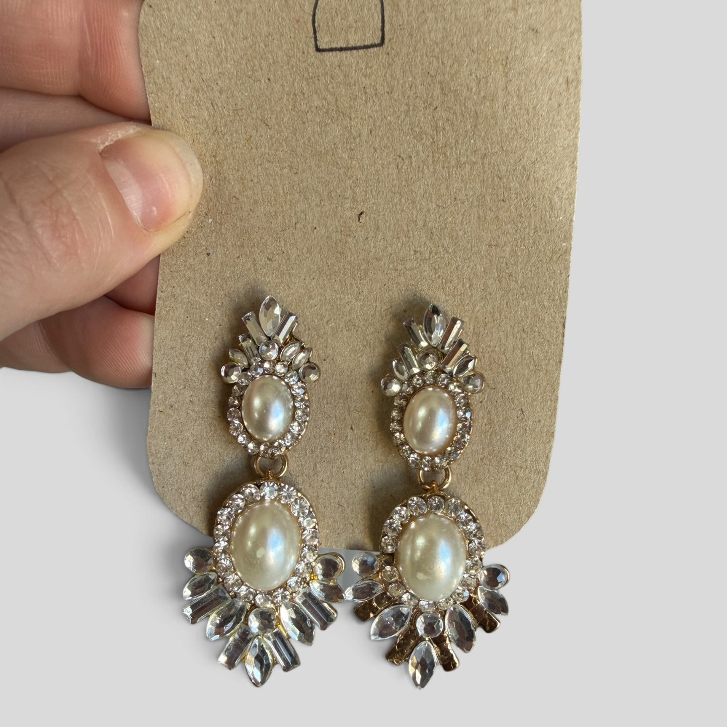 Earrings | Pearl Diamonte Drop