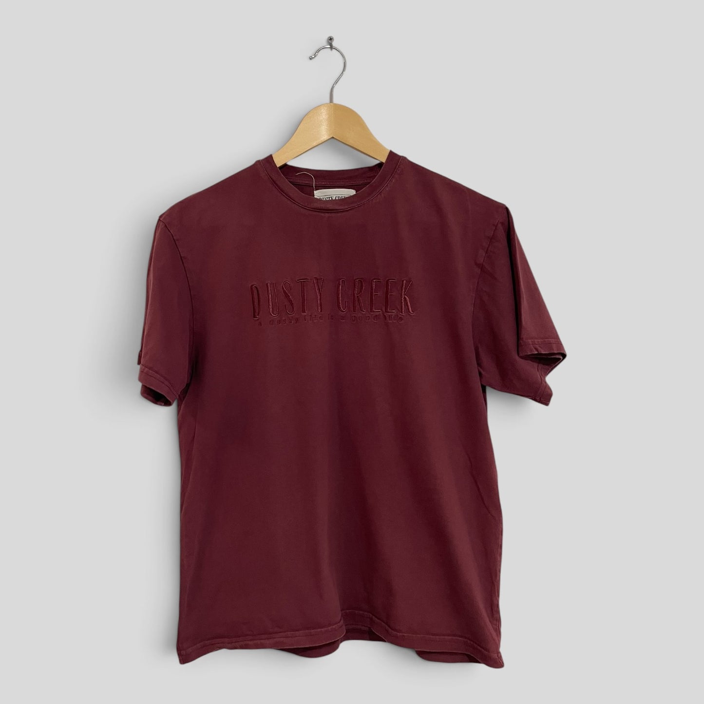 (S) Dusty Creek | Maroon Tee