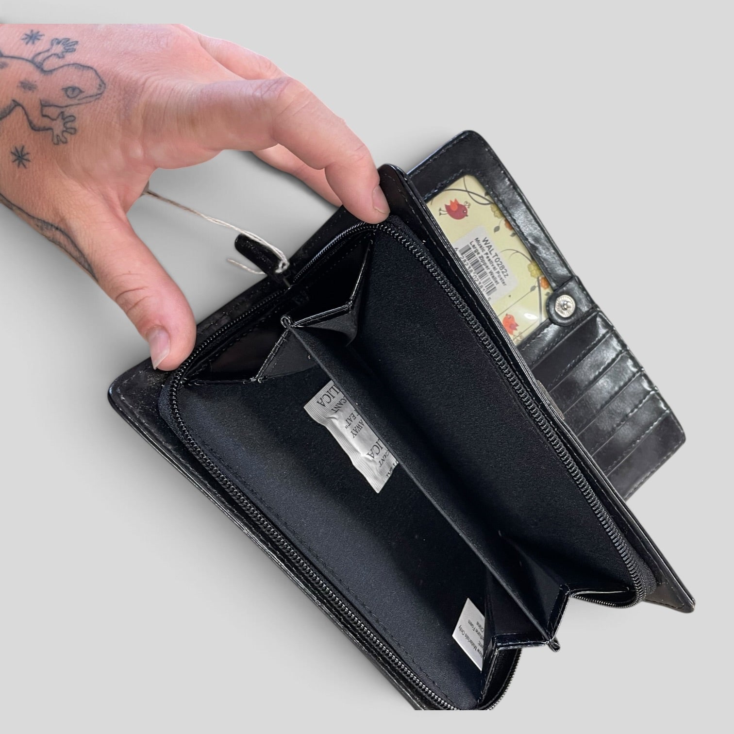 Image of Wallet | Guitar