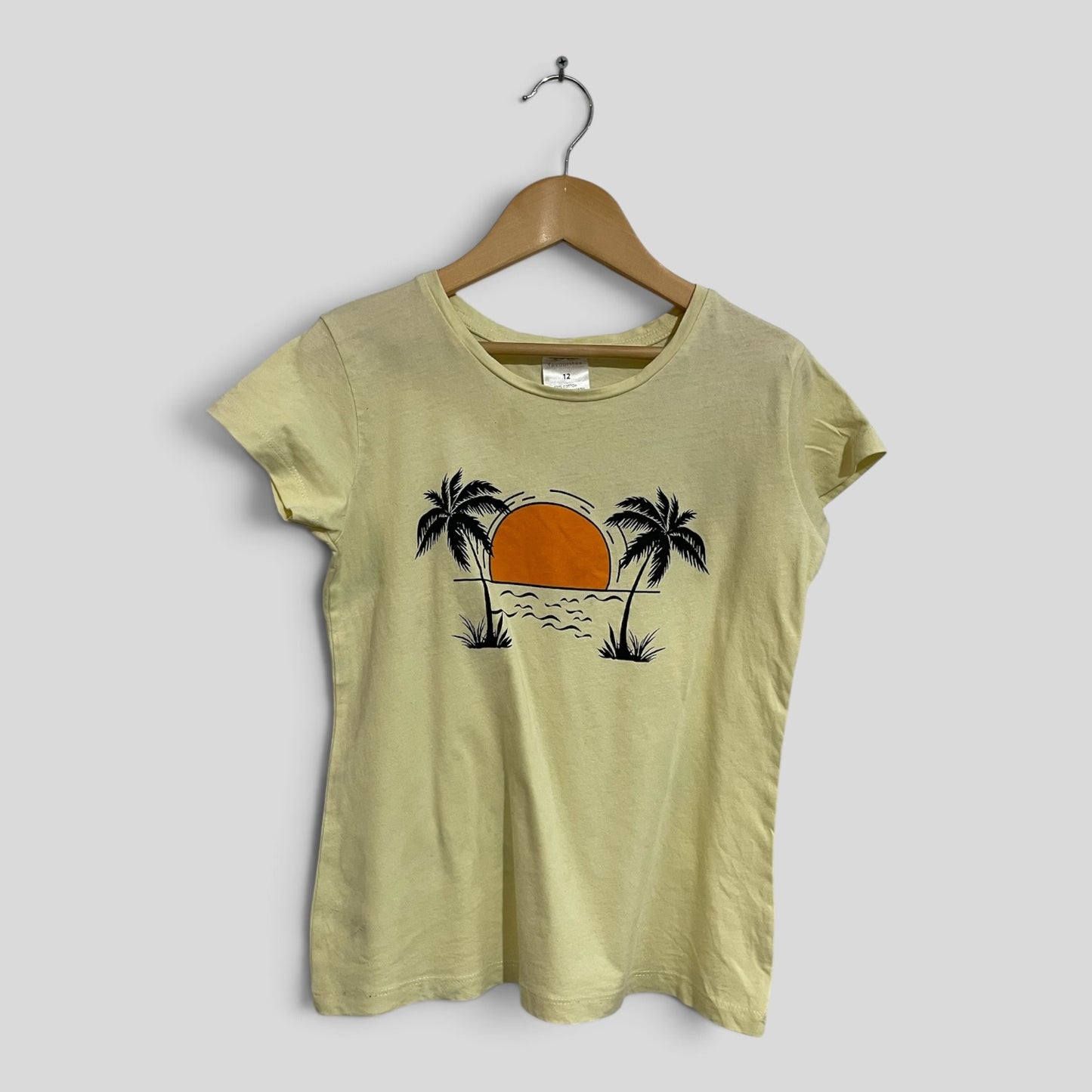 (12JNR) Favourites | Yellow Tee