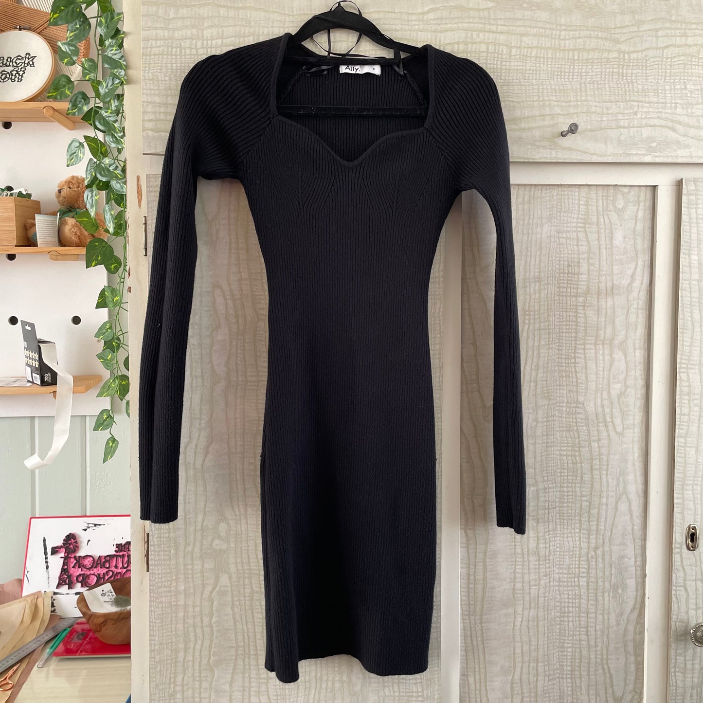 (S) Ally LS Black Ribbed Dress