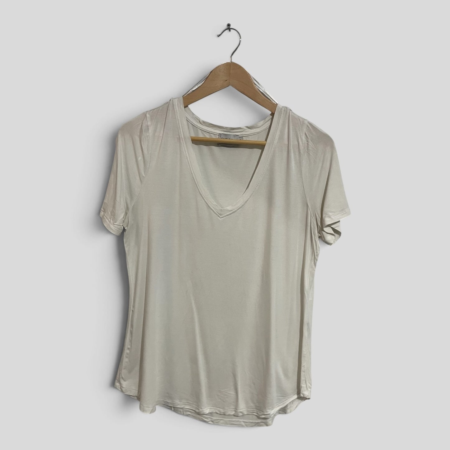 (S) Piper | White Tee