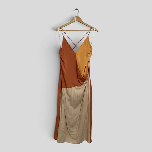 (10) Staple the Label | Dress