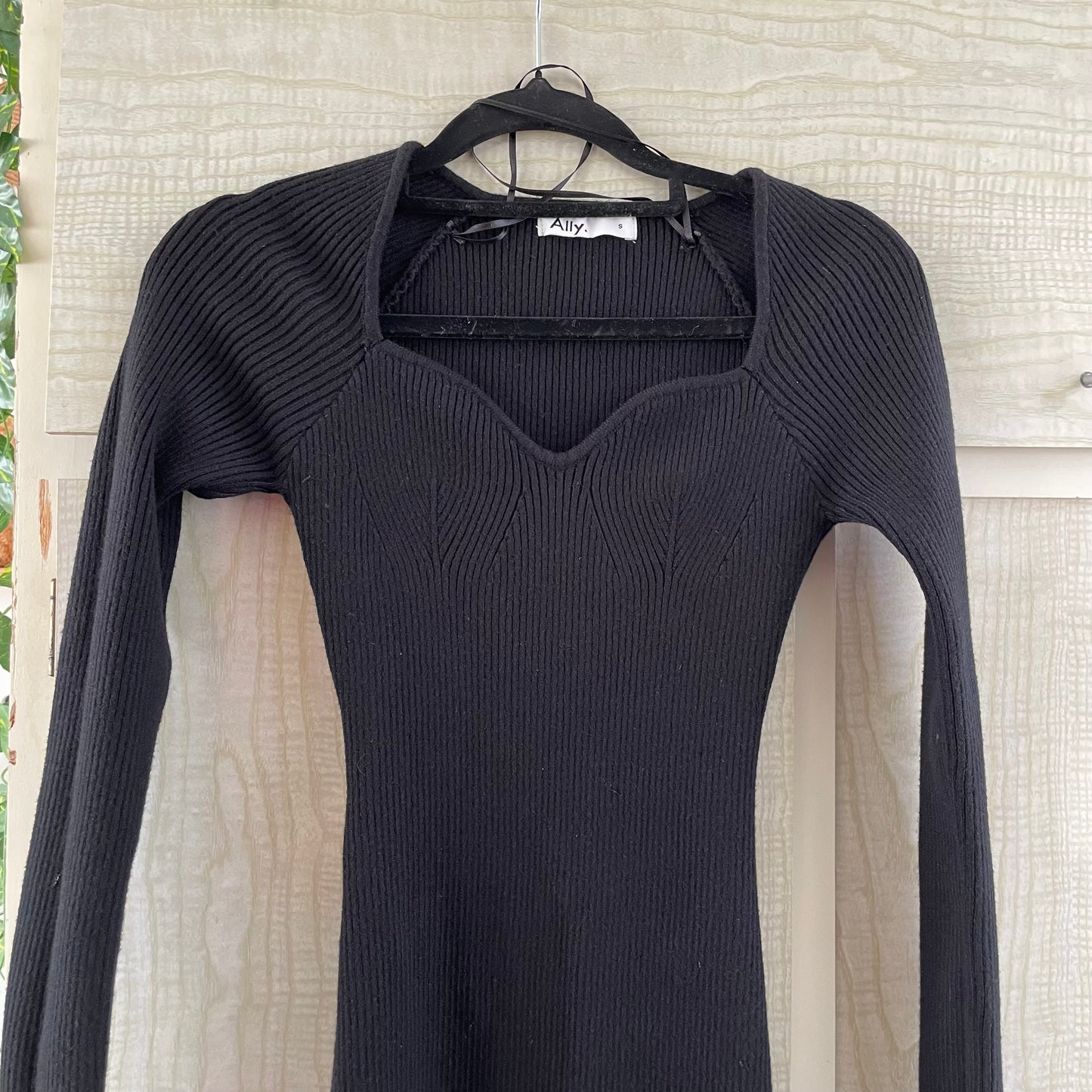 (S) Ally LS Black Ribbed Dress