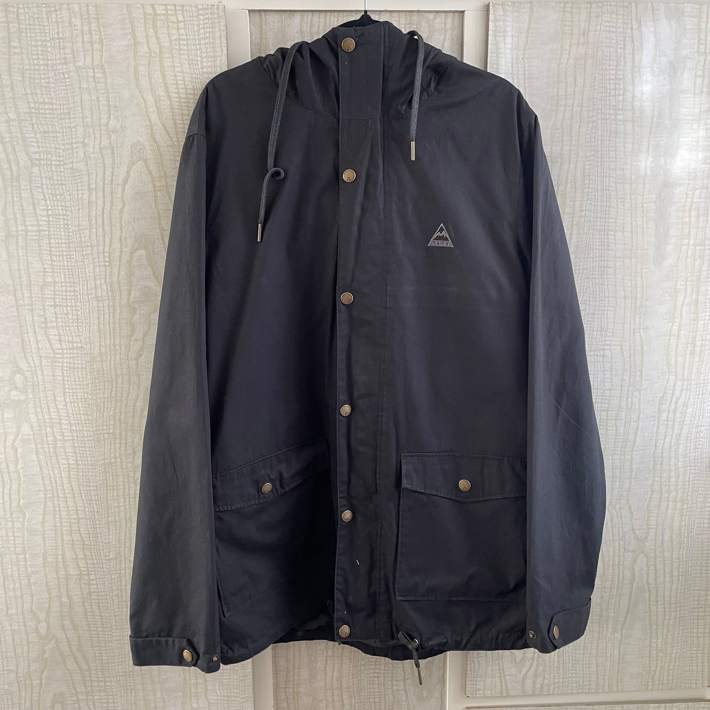 (M) Black Jacket. Heavy Duty