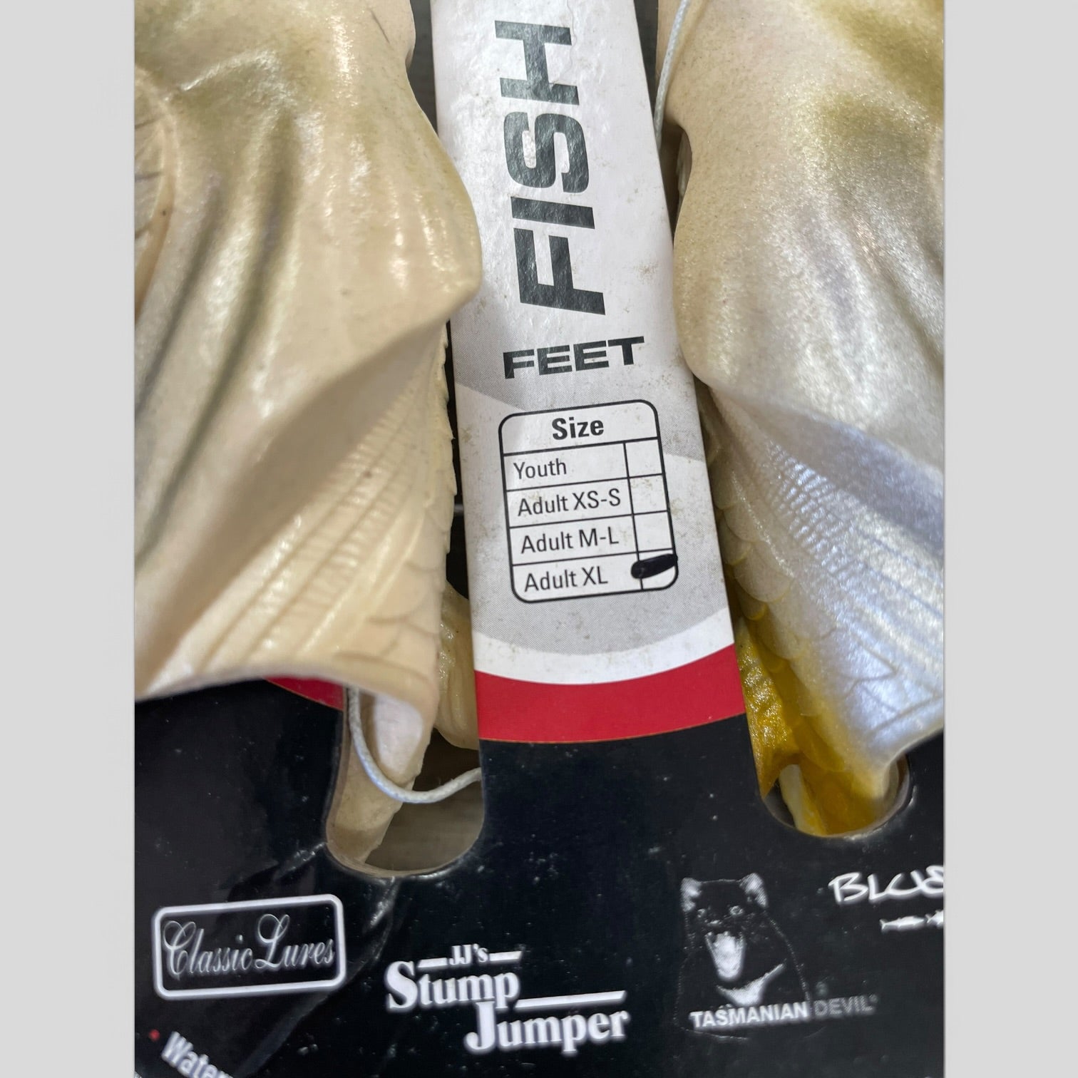 Image of (44-45) Fish Feet | BNWT