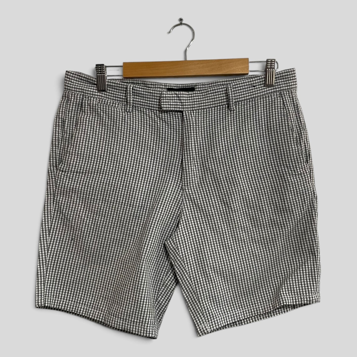 (32) River Island | Check Shorts