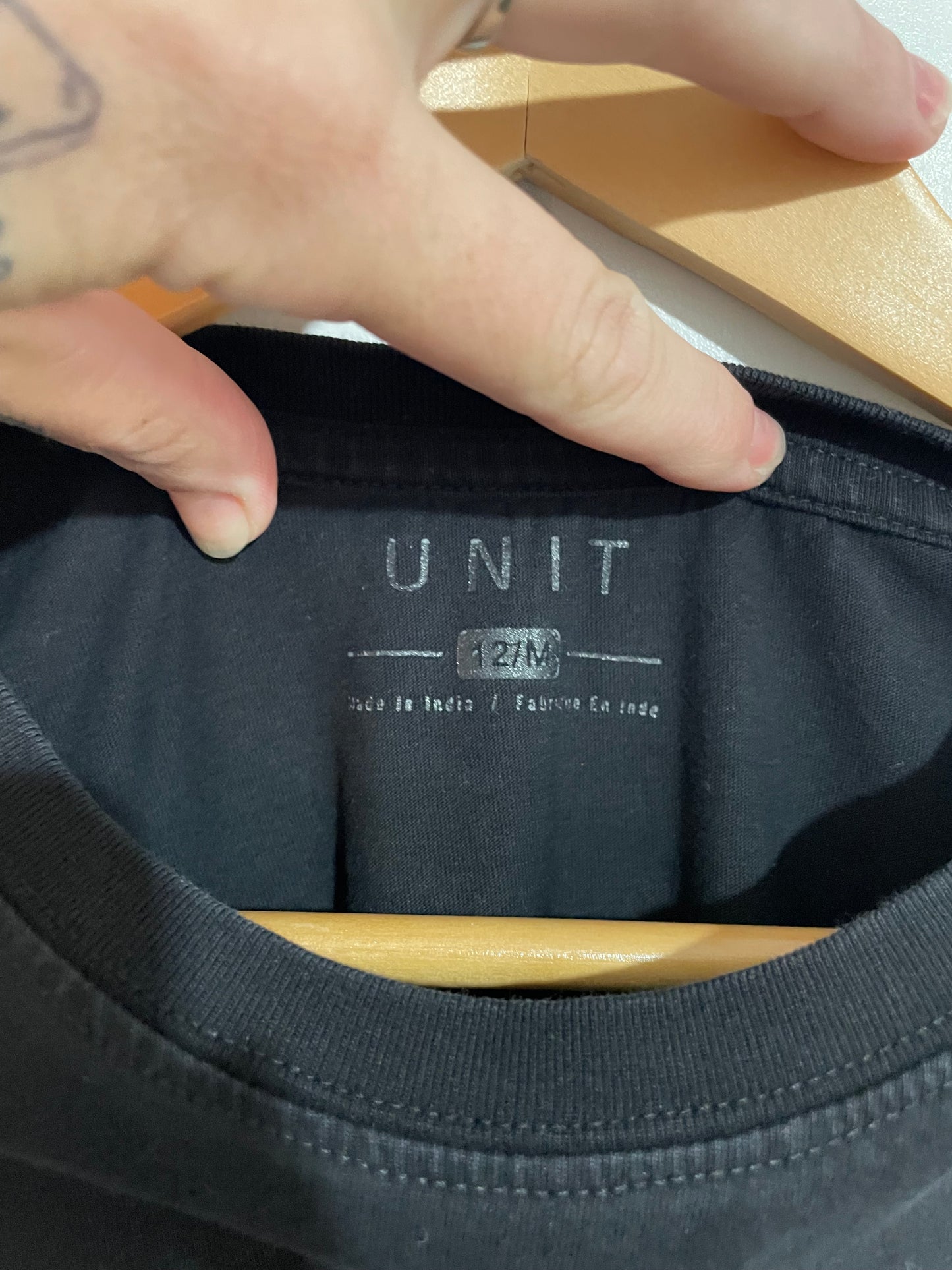 (12) Unit Co | Tee