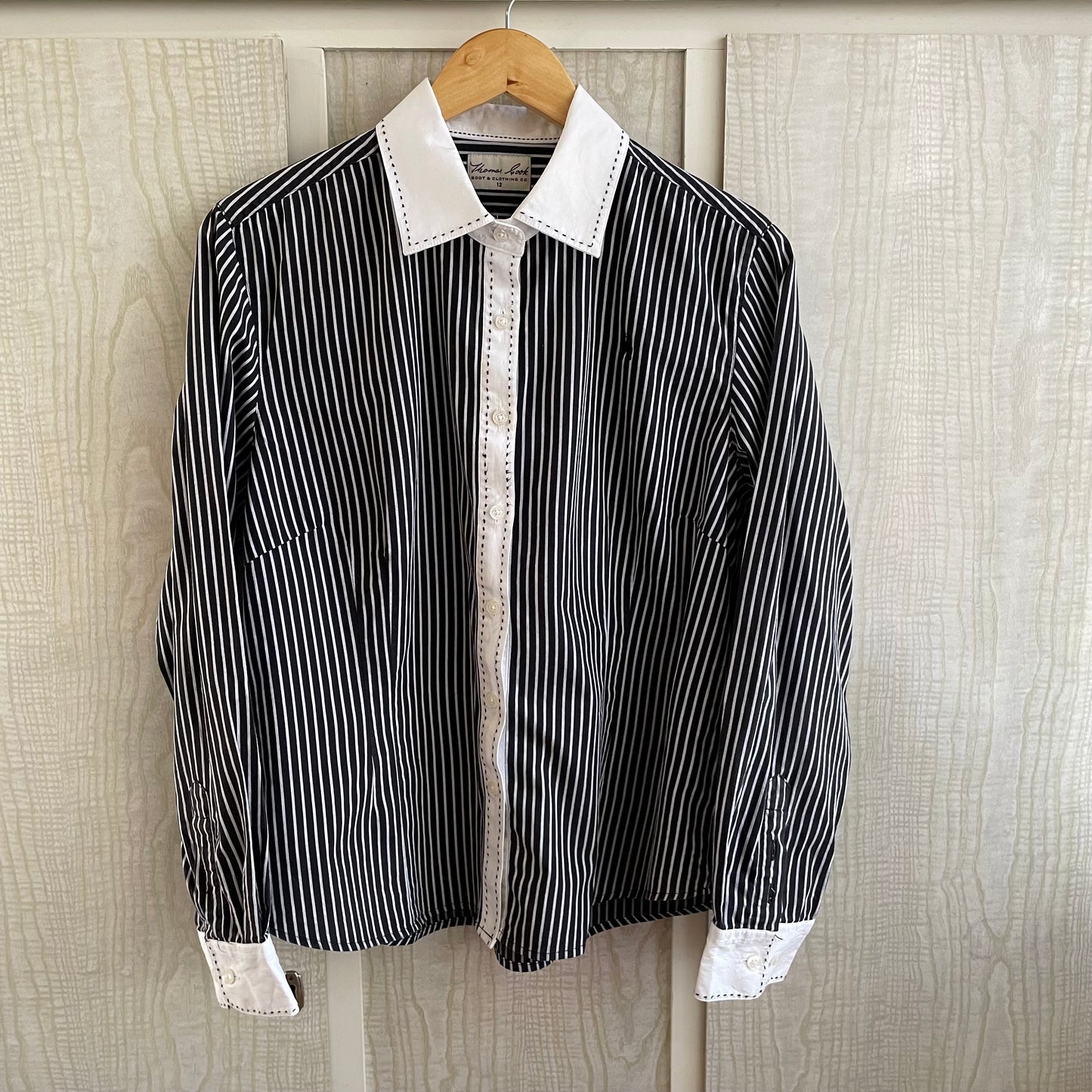 (12) B&W Thomas Cook LS Shirt