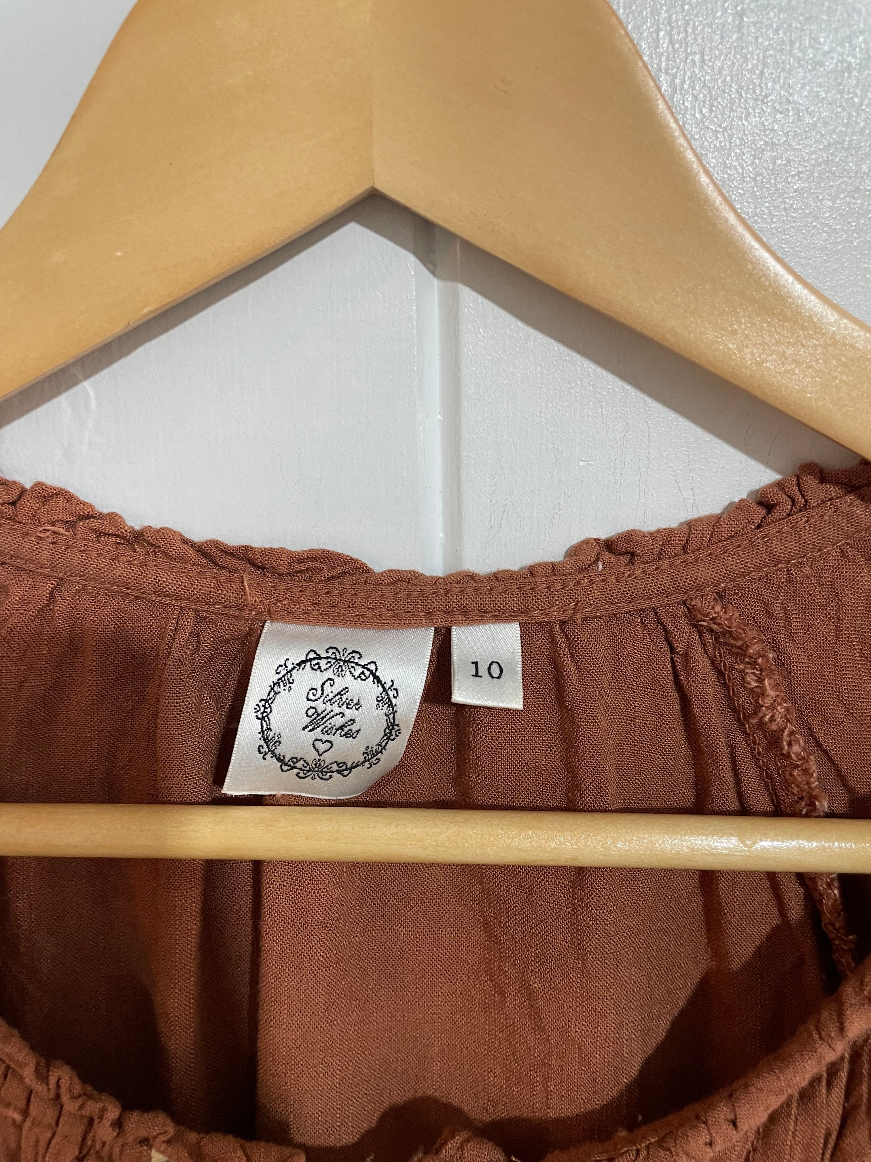 Image of (10) Silver Wishes | Brown Blouse