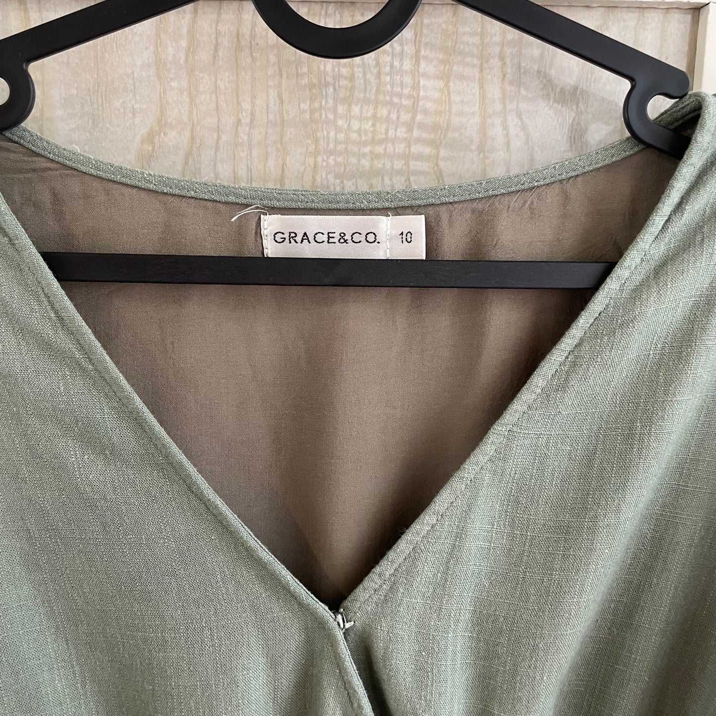 (10) Grace & Co Green Vneck dress