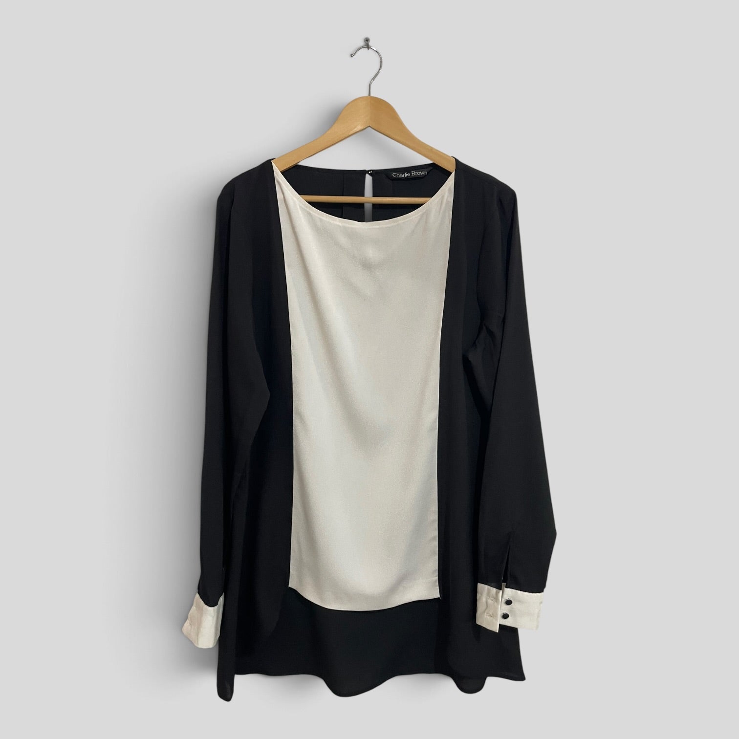 Image of (XL) Charlie Brown | BW Blouse