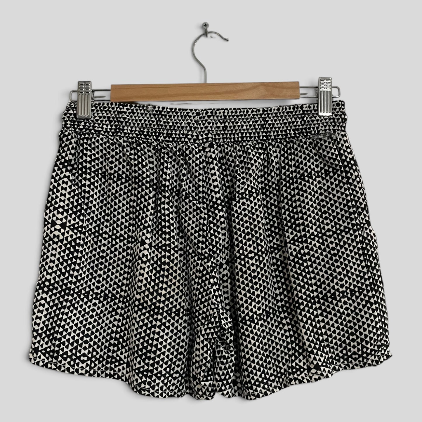 (6) Target | BW Shorts