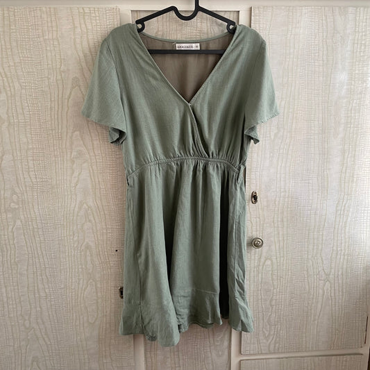 (10) Grace & Co Green Vneck dress