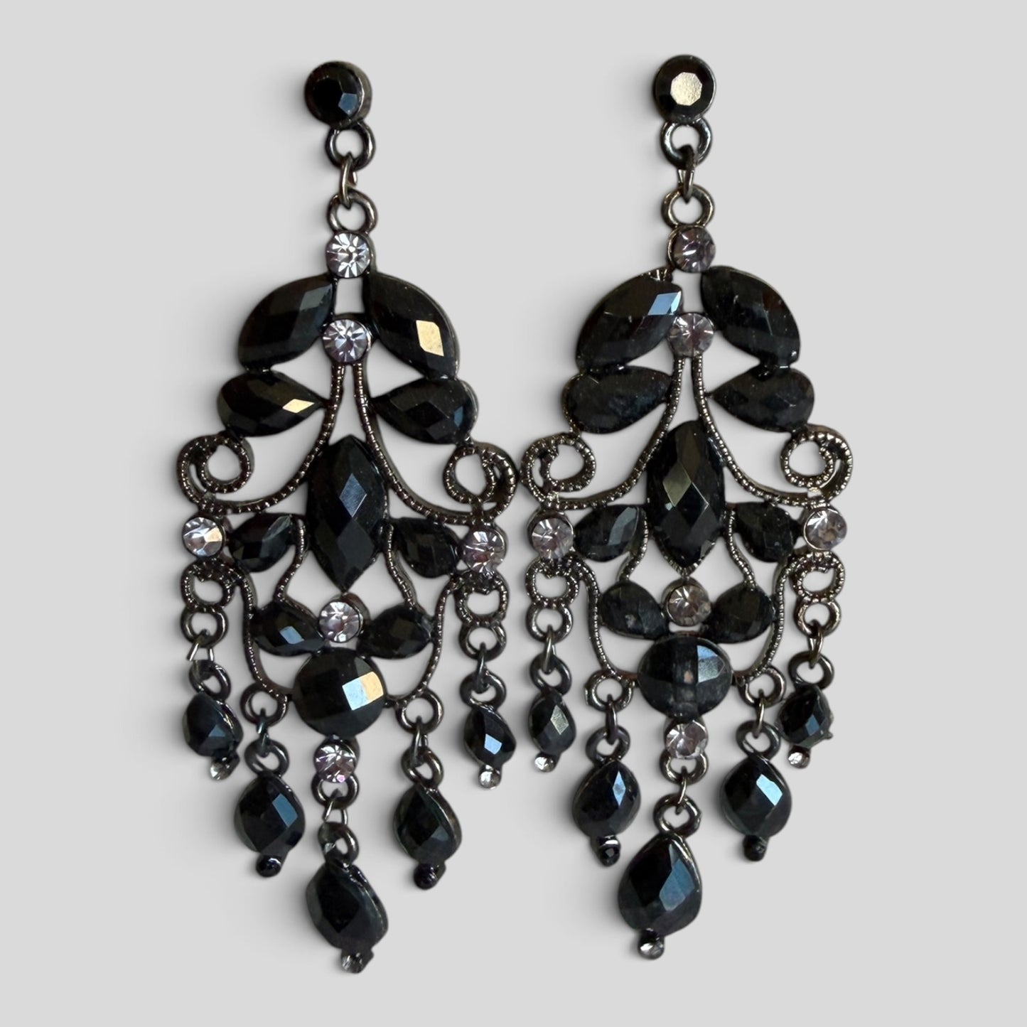 Earrings | Black Chandelier
