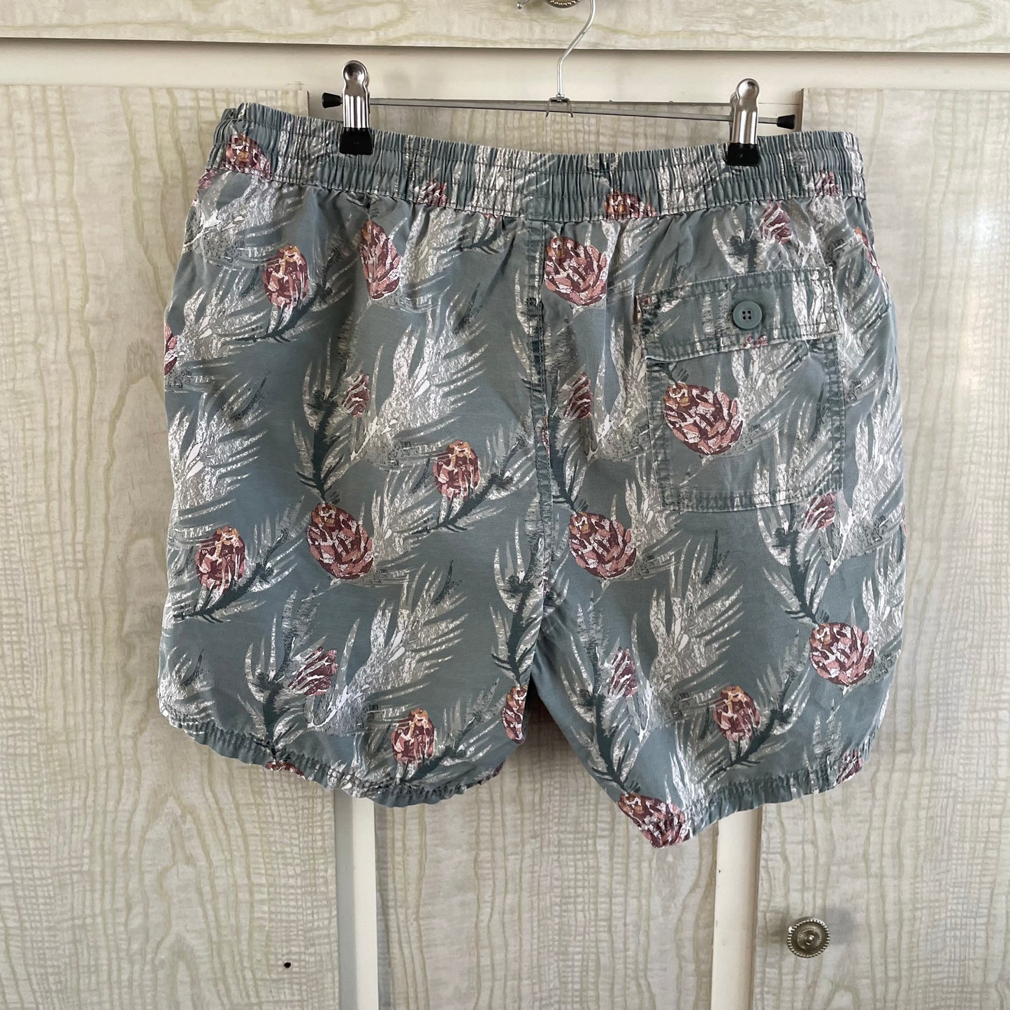 (XL) Floral Shorts