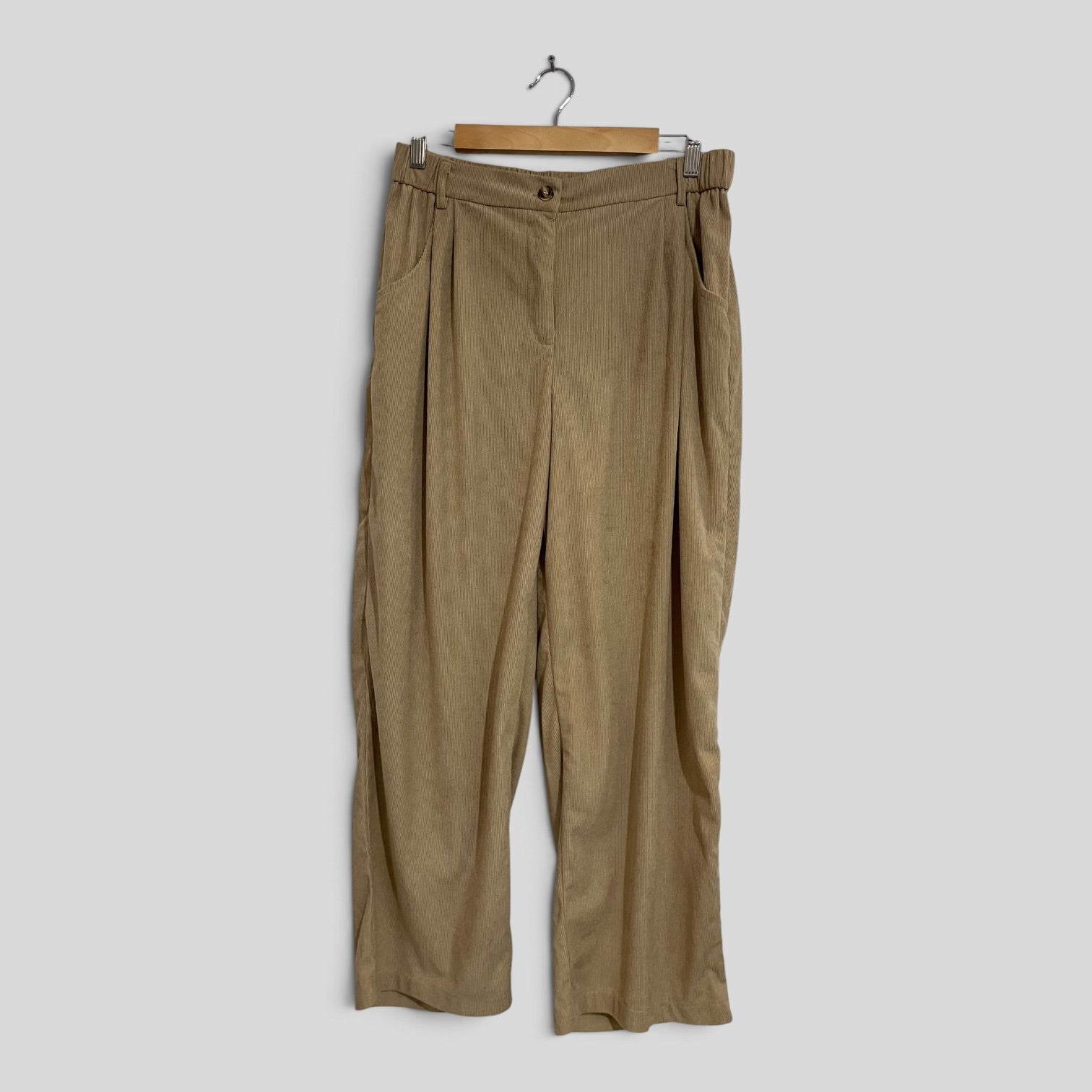 Image of (0XL) Shein | Cream Corduroy Pants