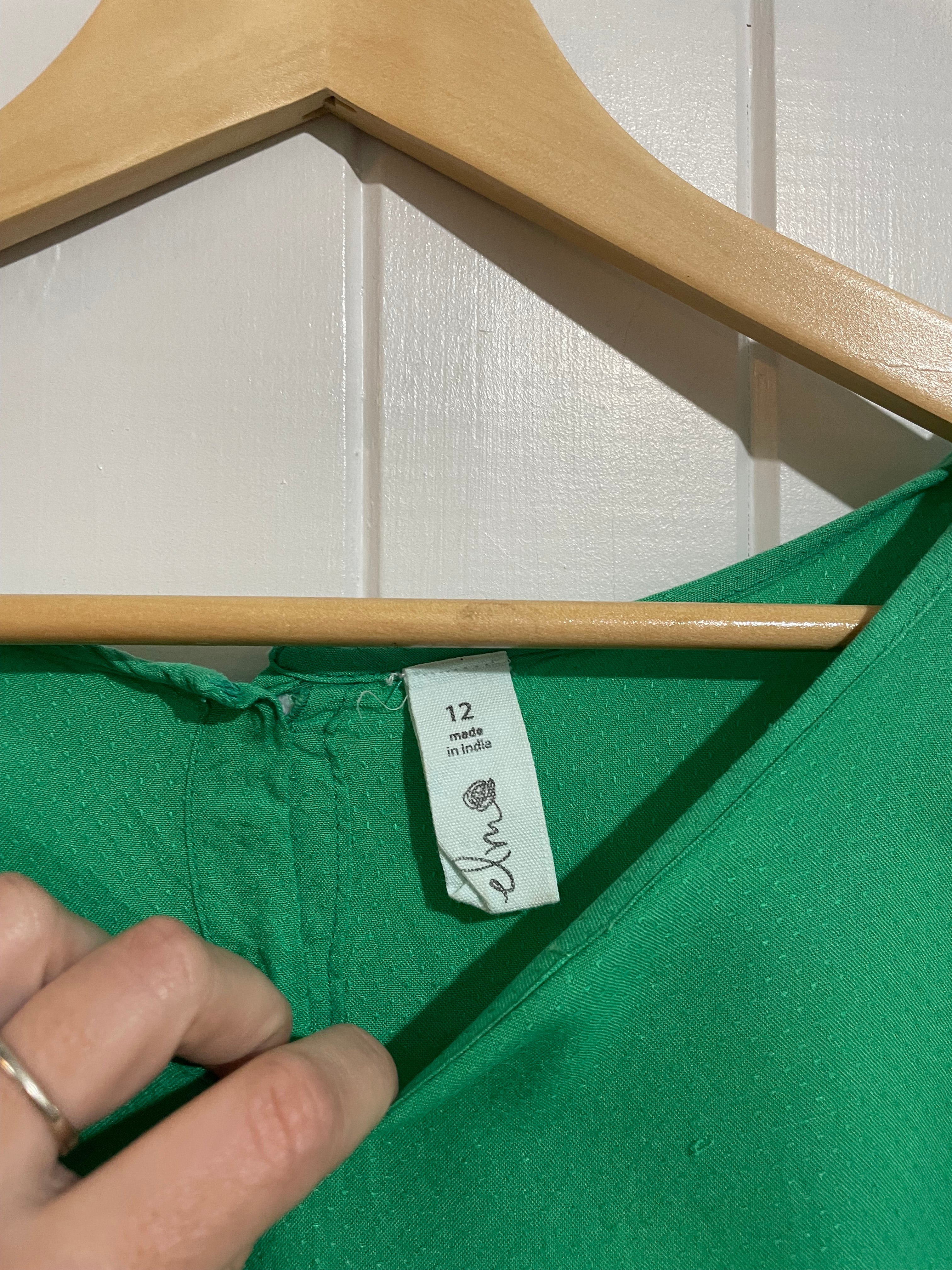 Image of (12) Elm | Green Blouse