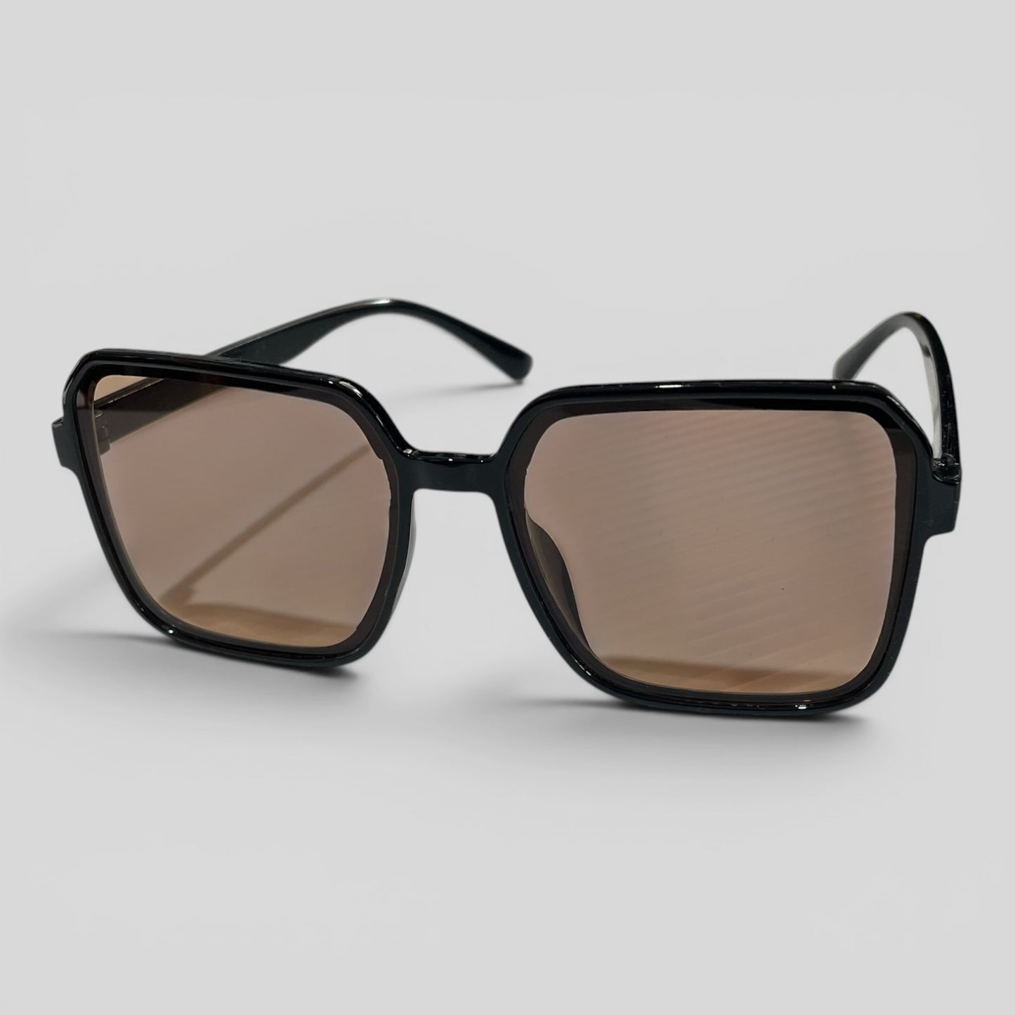 Black Frame Amber Sunnies | BNWT