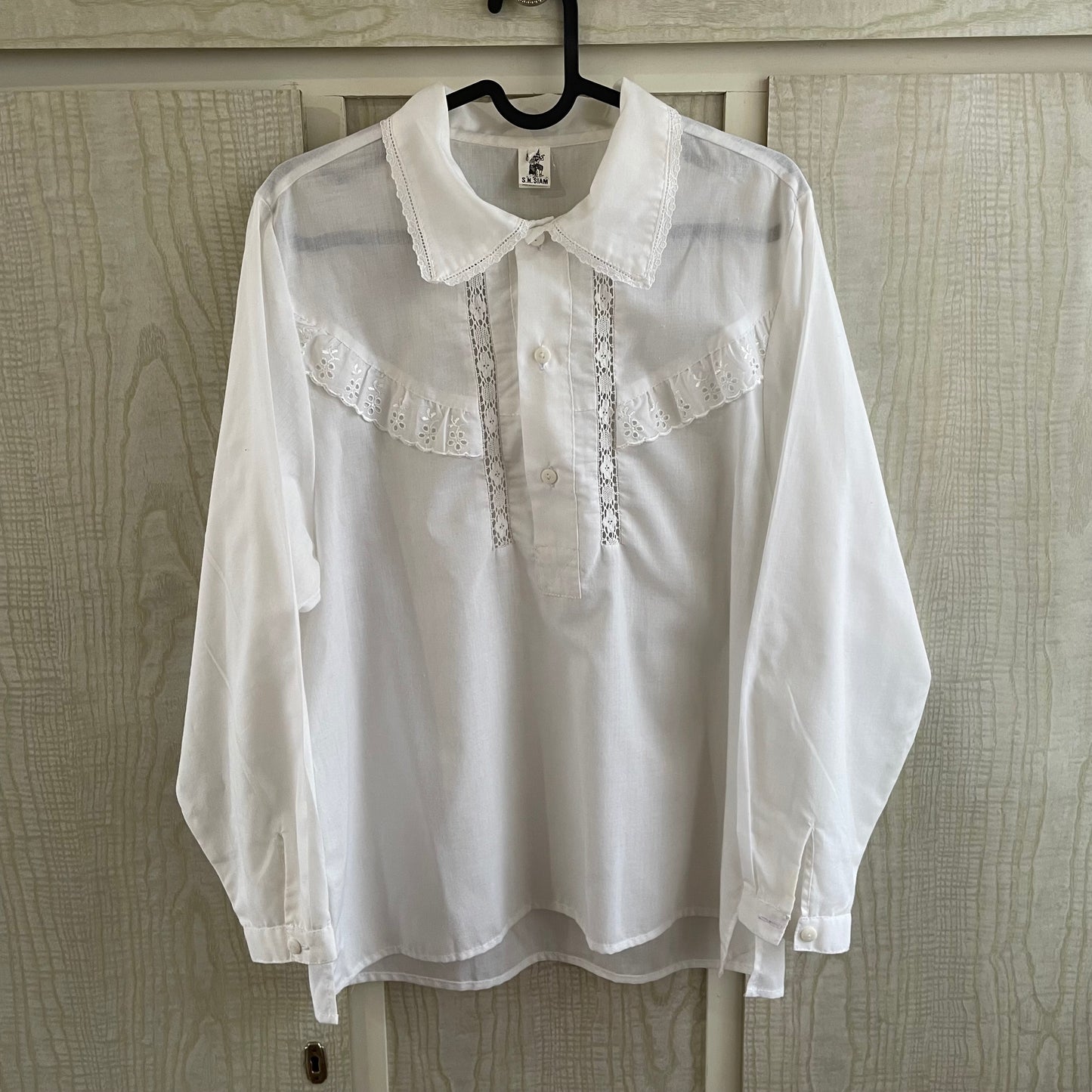 (10/12) White Blouse. LS. Cotton