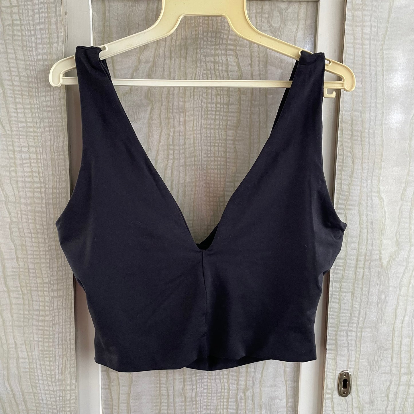 (XS) Kookai Black Crop