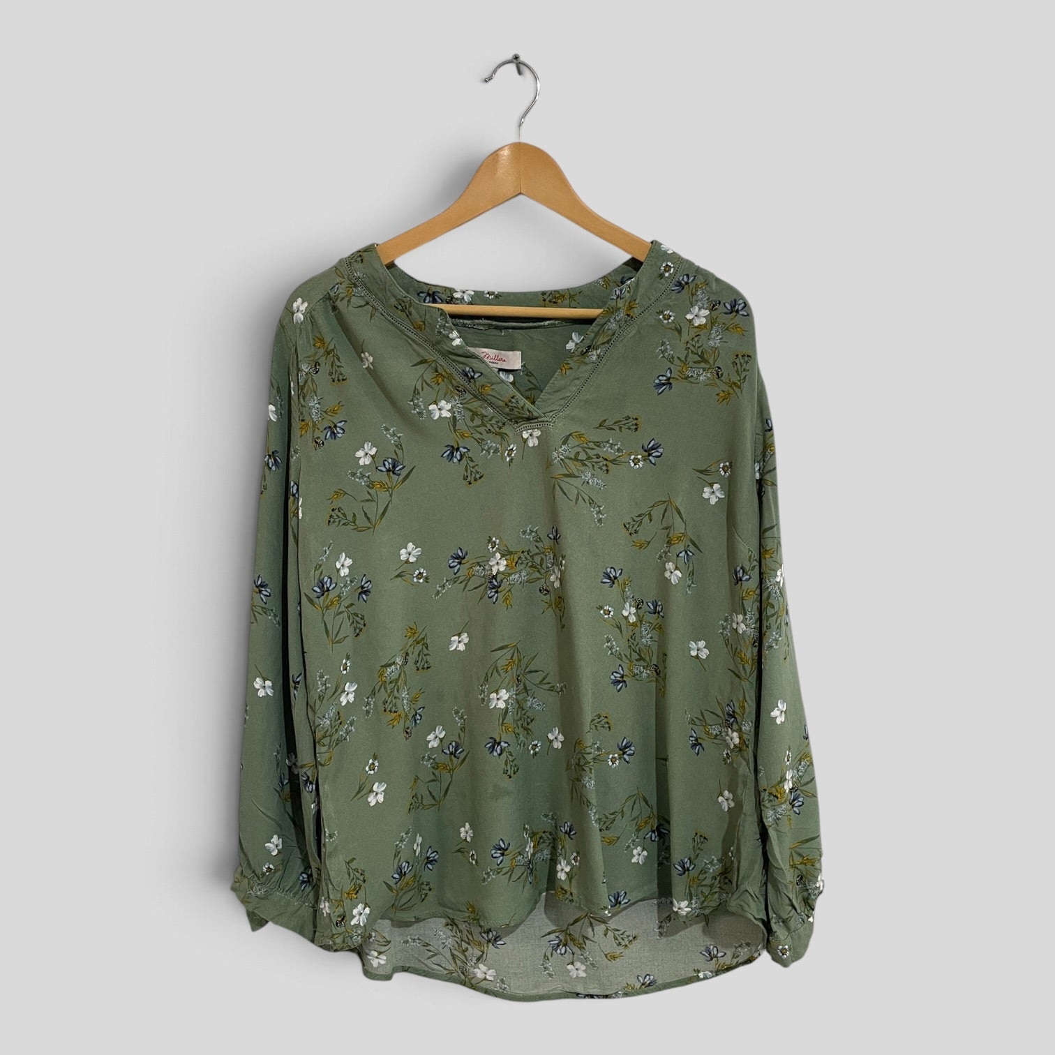 Image of (16) Millers | Green LS Blouse