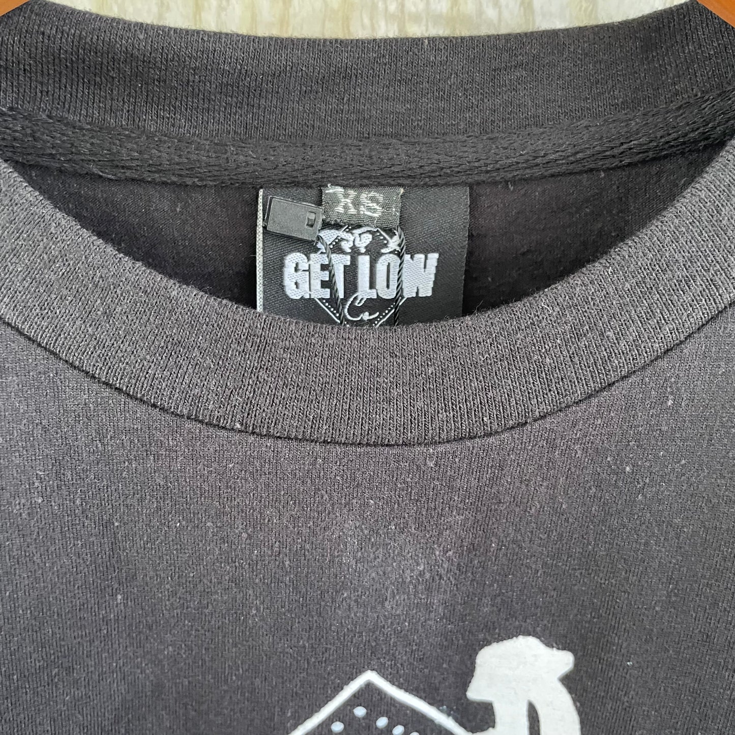 (XS) BNWT black Get Low Co Tee