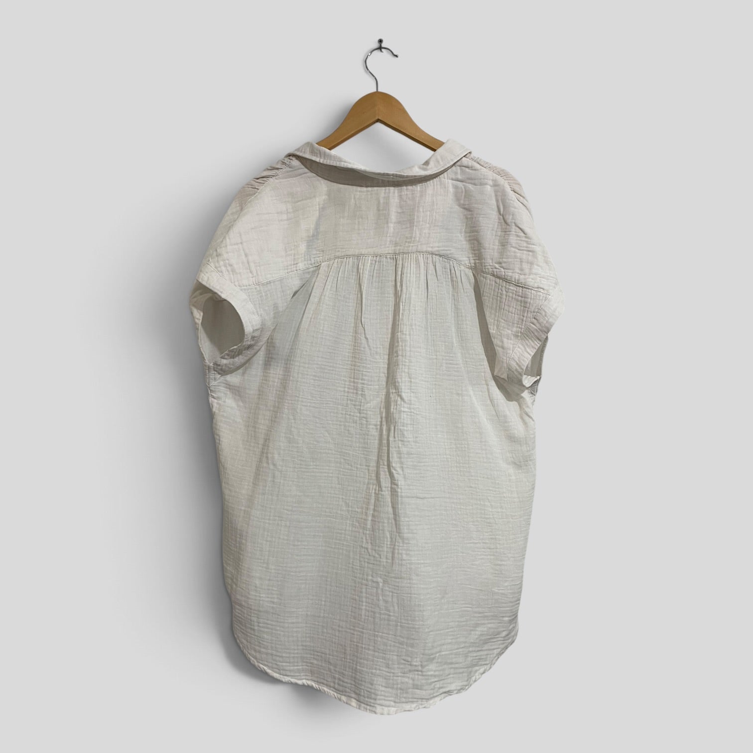 Image of (16) Anko | White Blouse