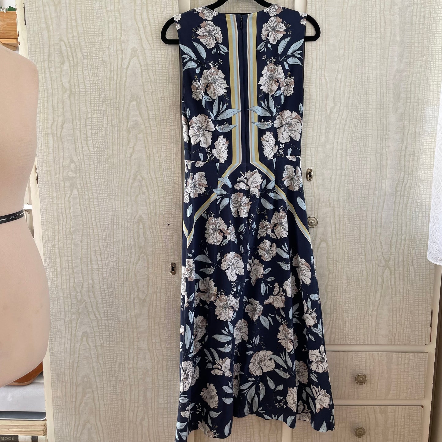 (6) David Lawrence Pure Silk Dress