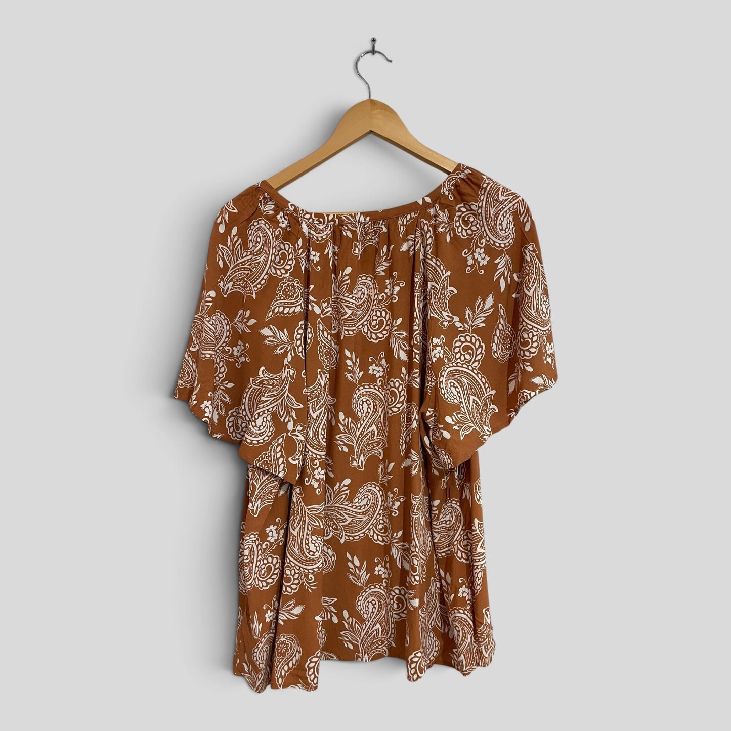 (16) Suzannegrae | Brown Paisley Blouse