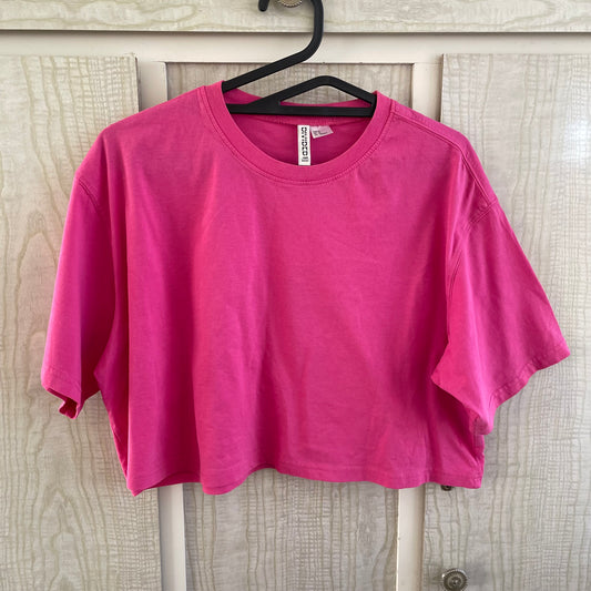 (M) Pink crop tee