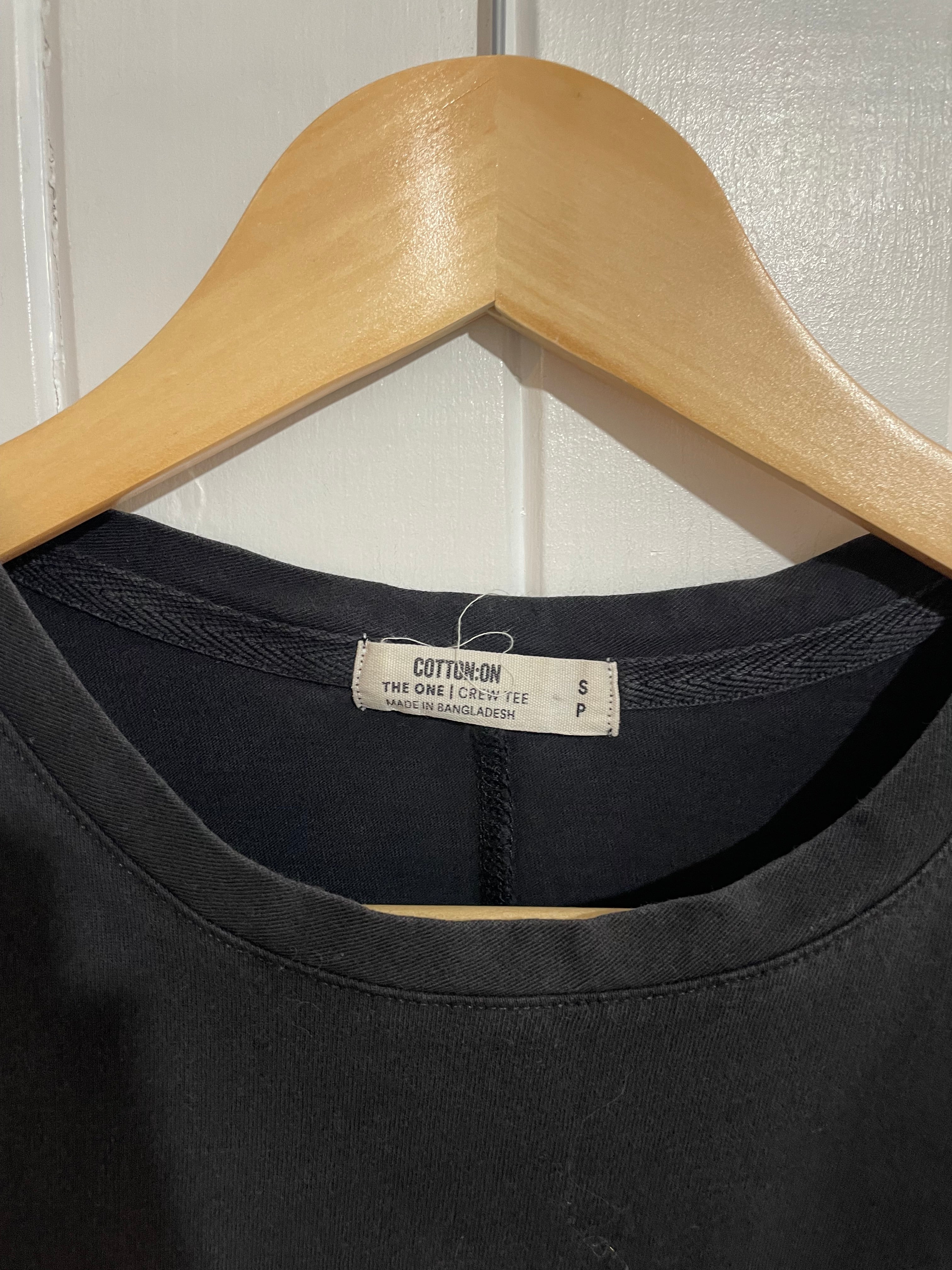 Image of (S) Cotton On | Black Tee