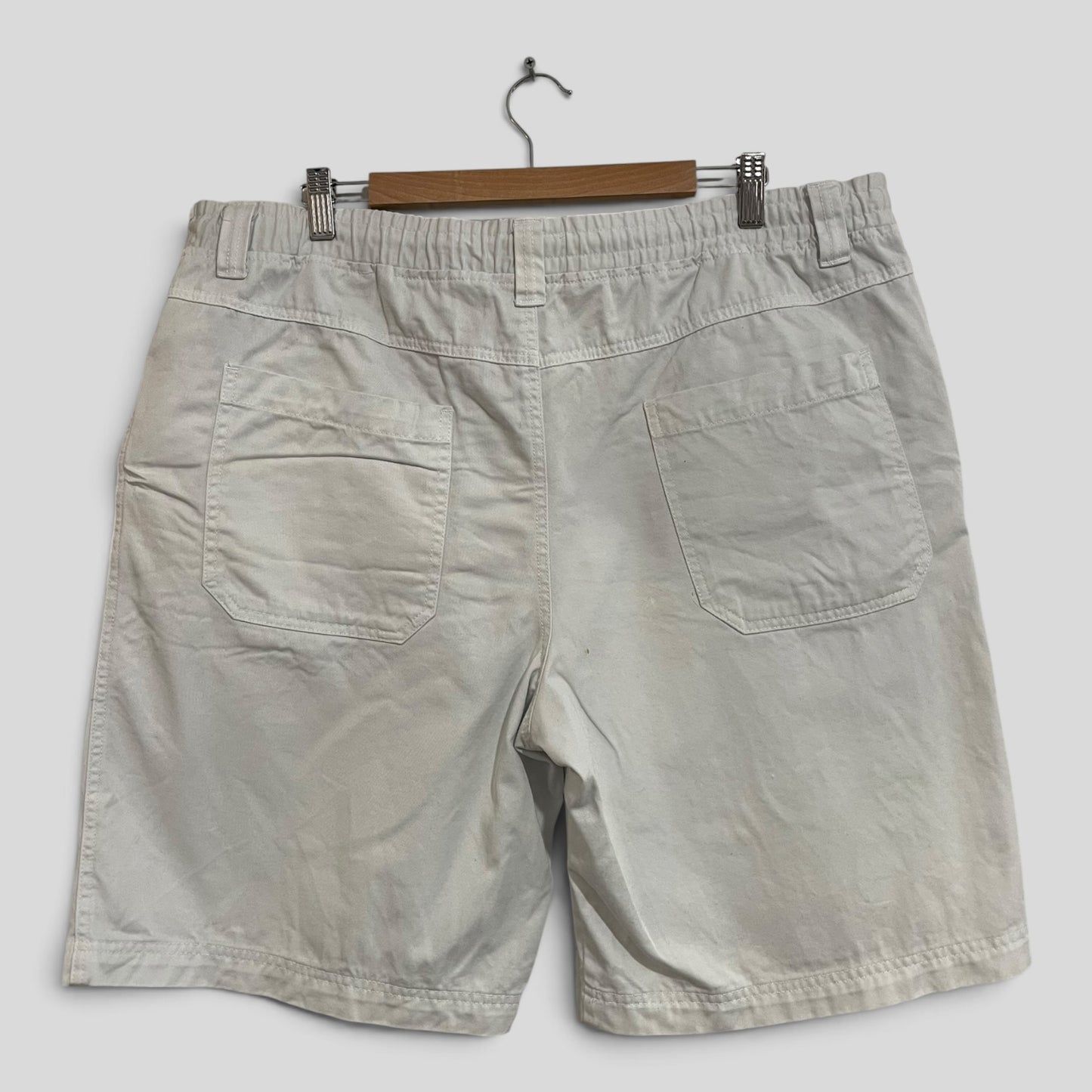 (L) Yarra Trail | White Shorts