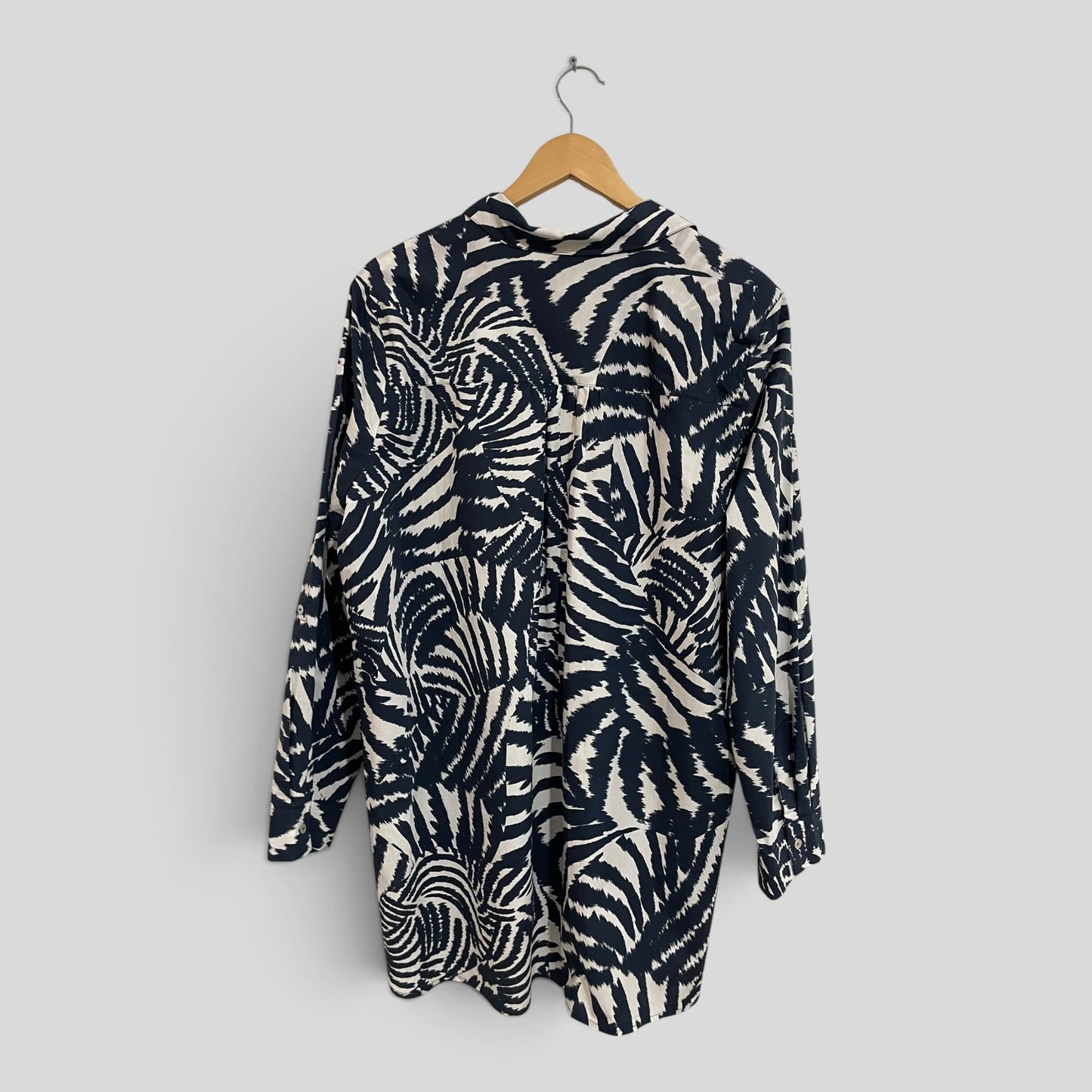 (16) Ping Pong | LS Blouse
