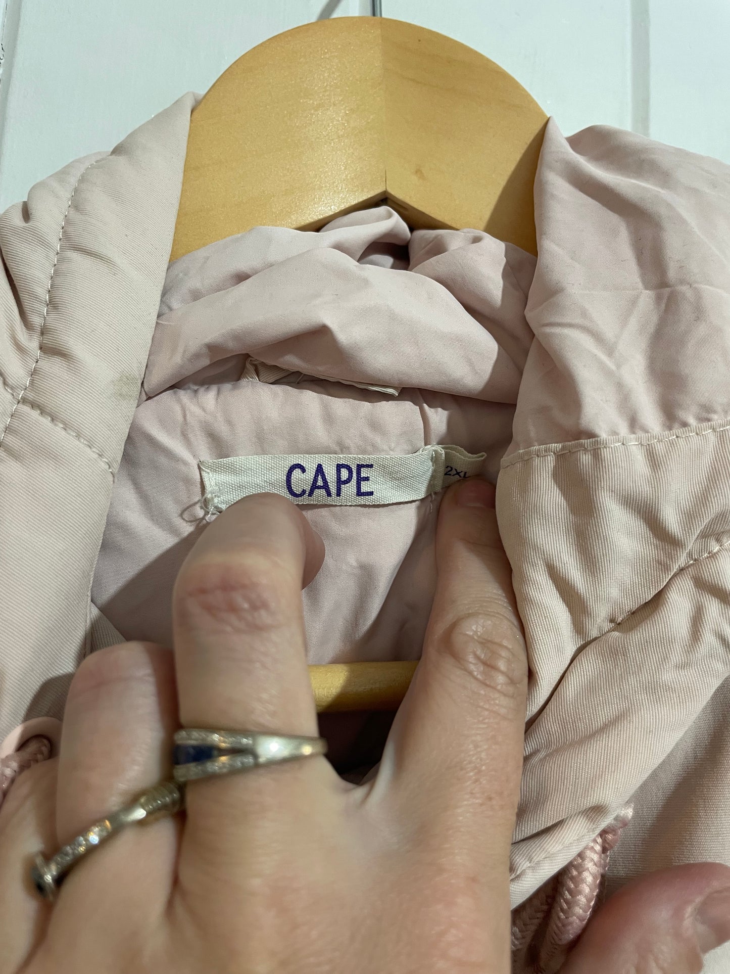 (2XL) Cape | Pink Vest