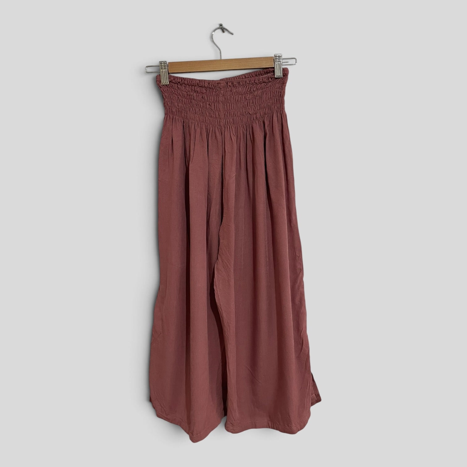 Image of (S/M) Cotton Harem Capris