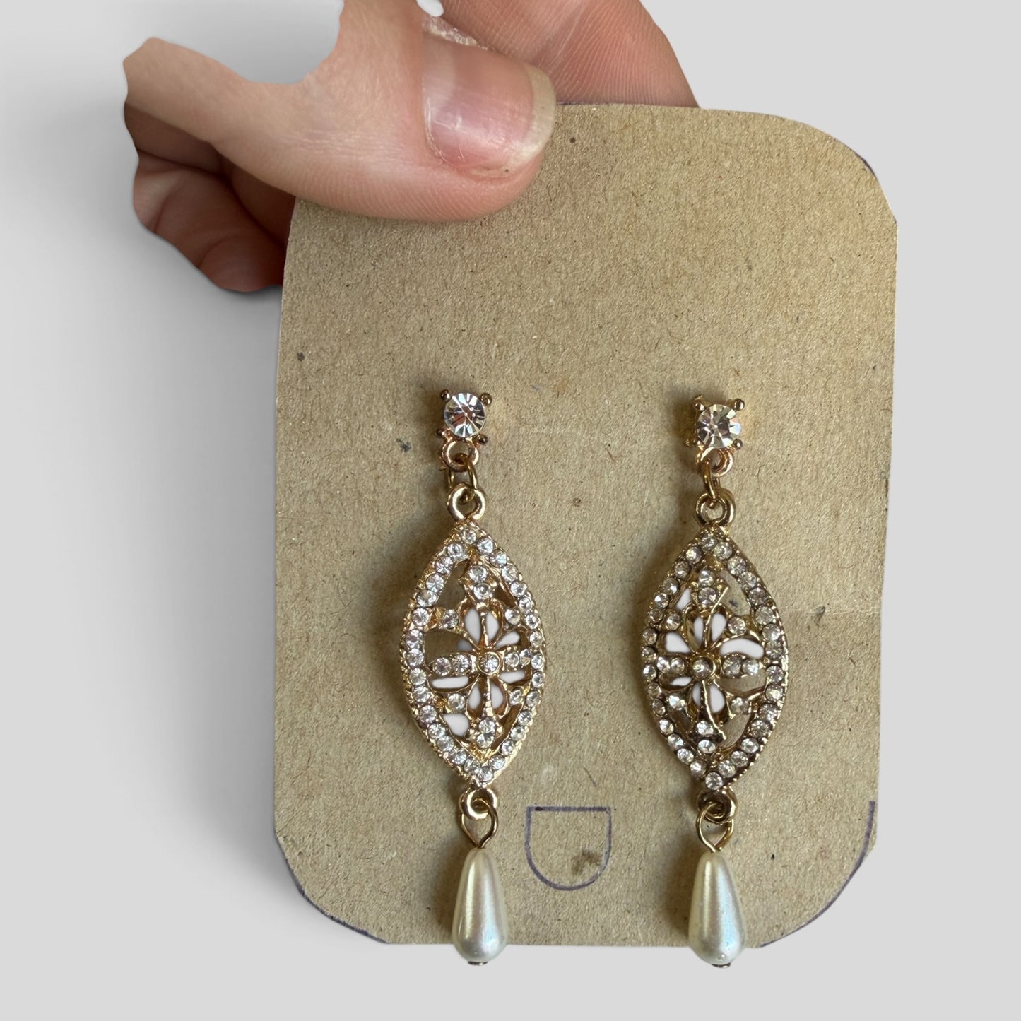 Earrings | Gold Diamonte Pearl Drop