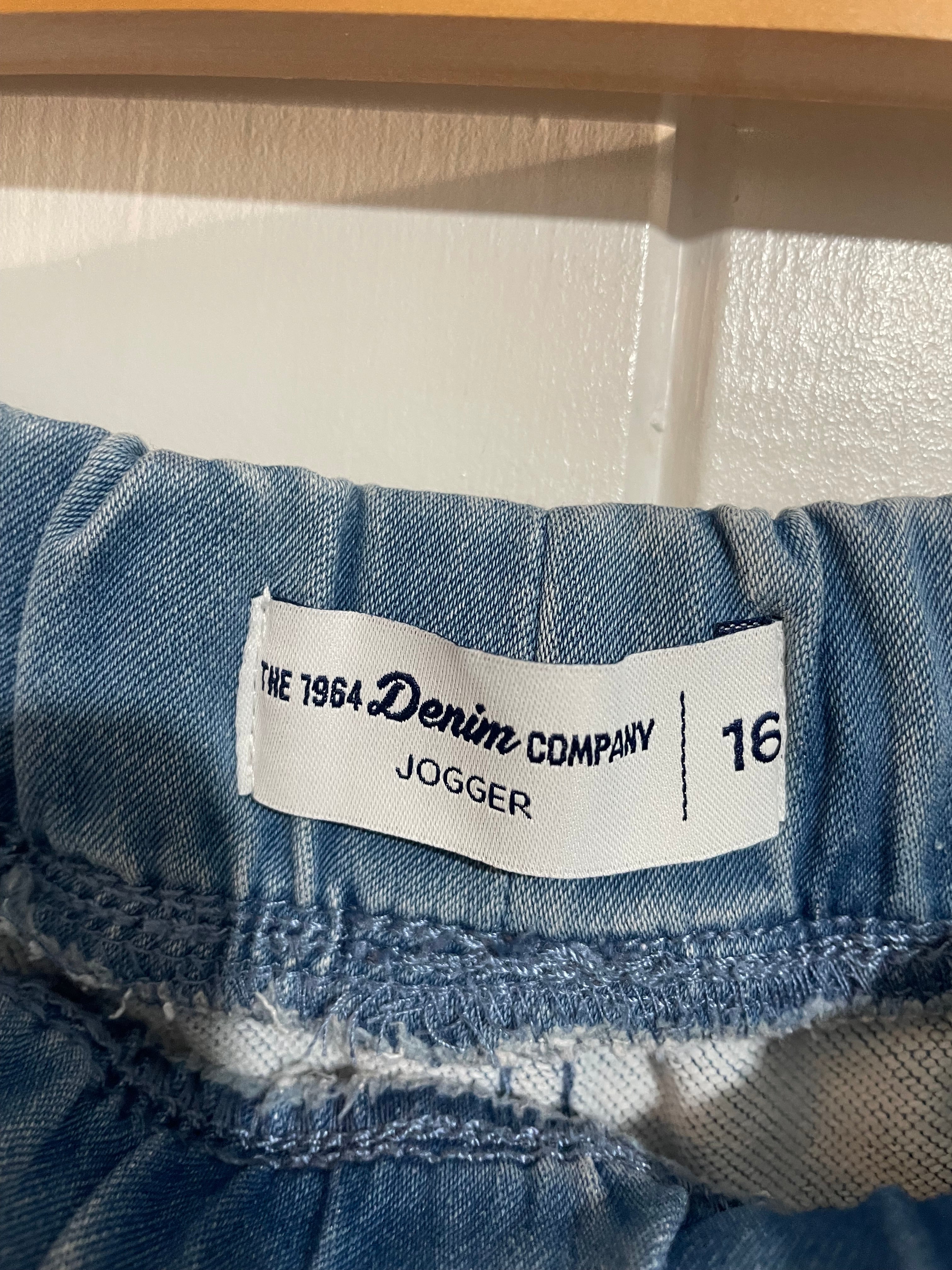 Image of (16) Denim Company | Jogger Shorts