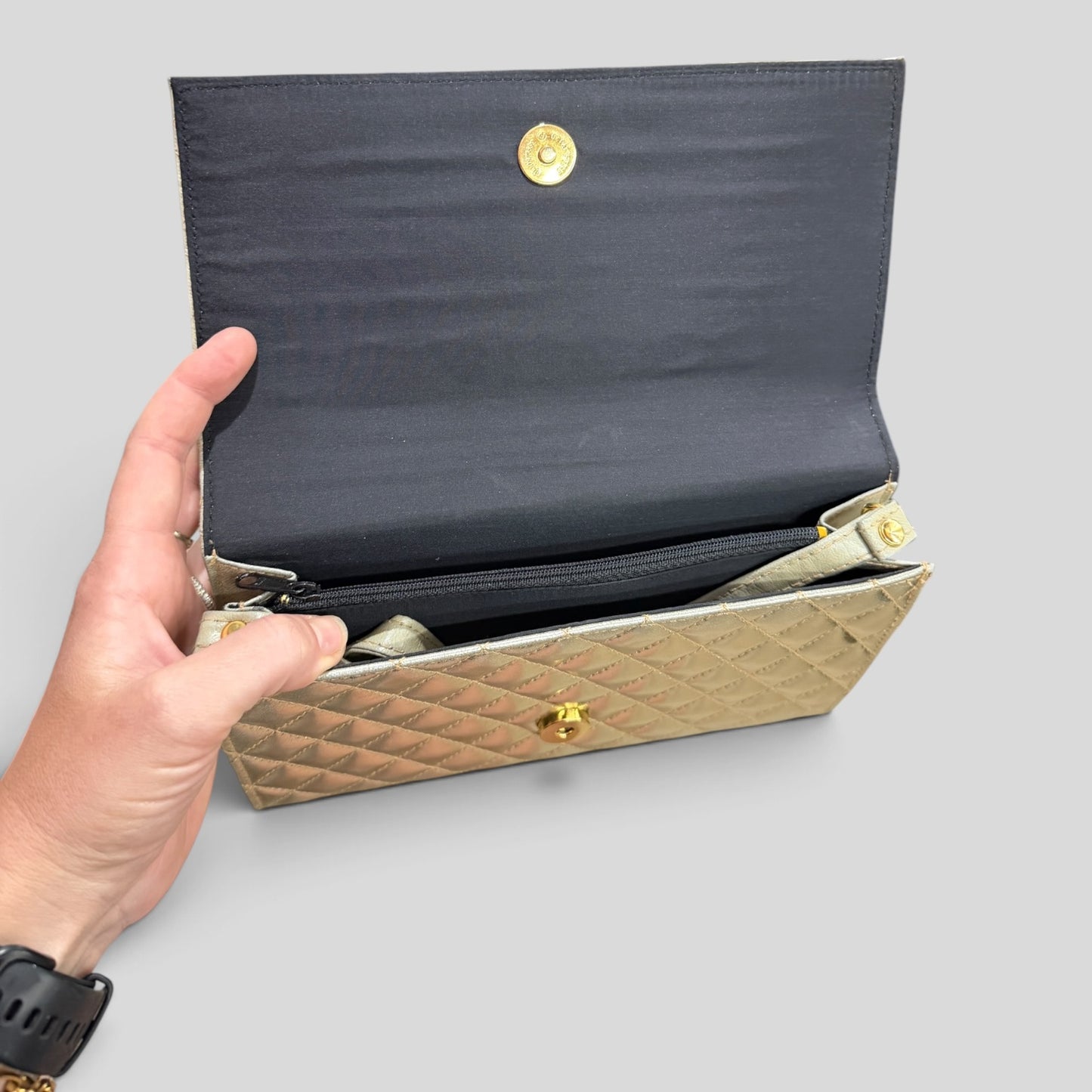 Clutch | Metalic Diamond Stitch