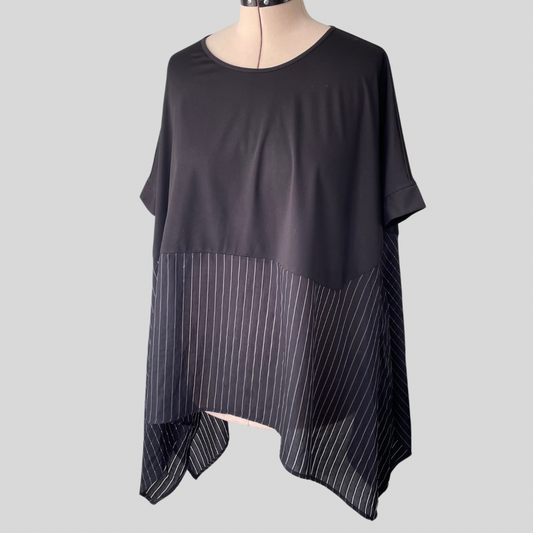 (M/L - plus) BUYKUD black asymmetrical hem blouse