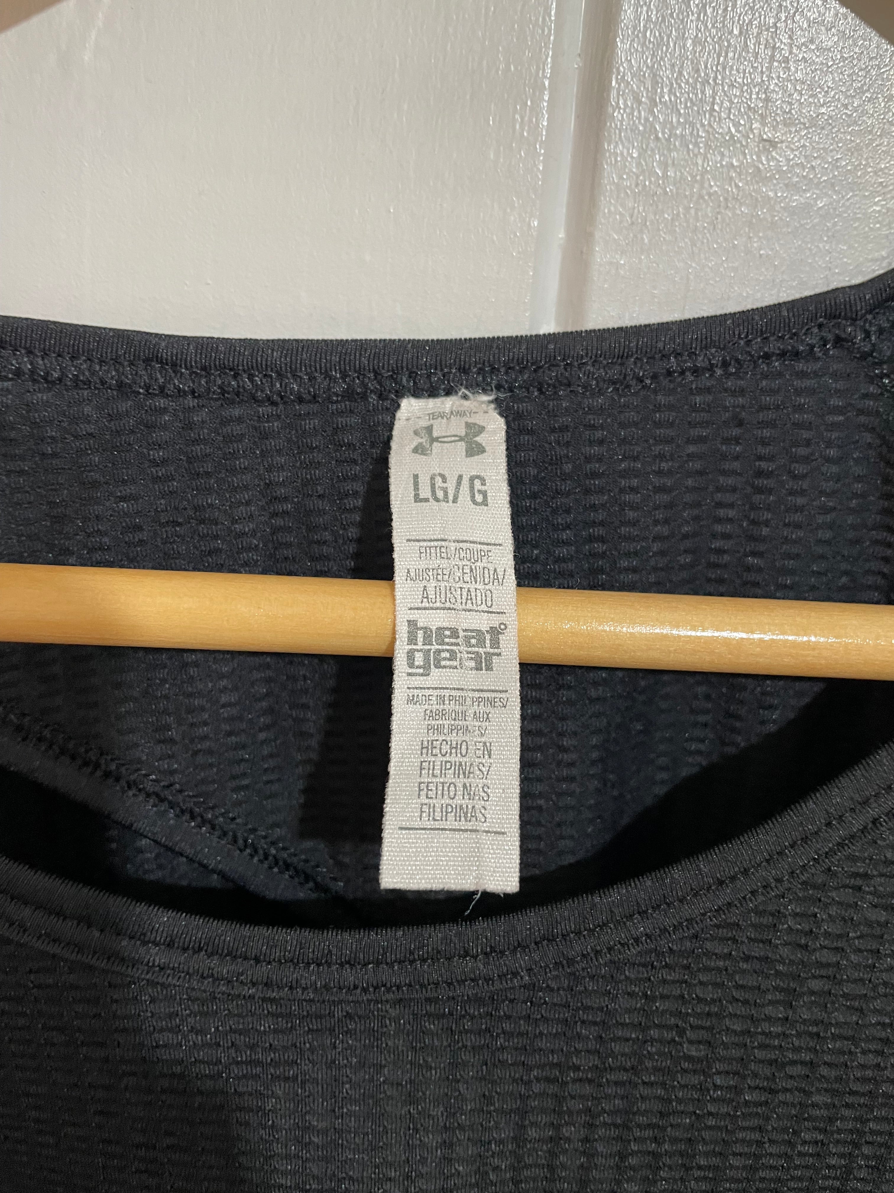Image of (L) Under Armour | Black Tee