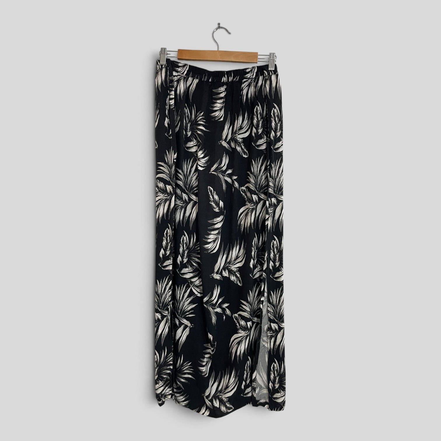 Image of (16) Now | Maxi Skirt