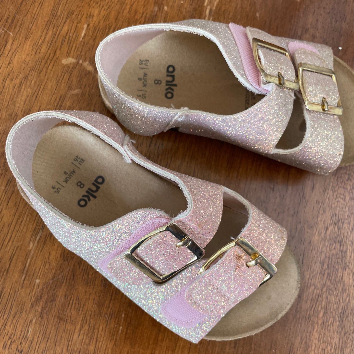 (8) girls pink sparkle sandals