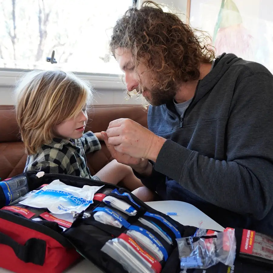 Image of SURVIVAL Family First Aid KIT