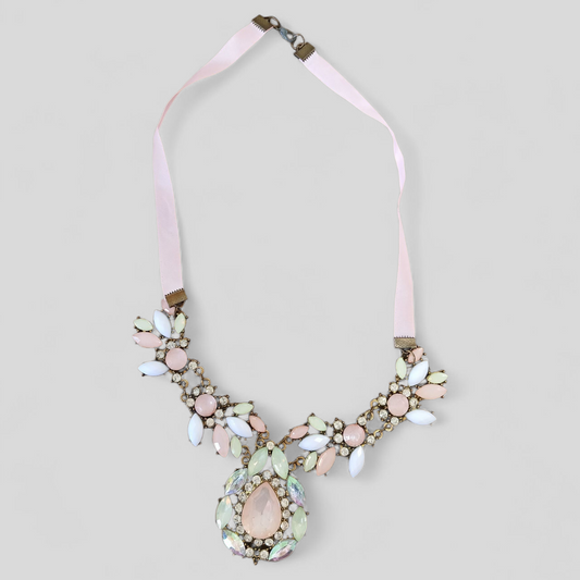 Necklace | Ribbon Statement