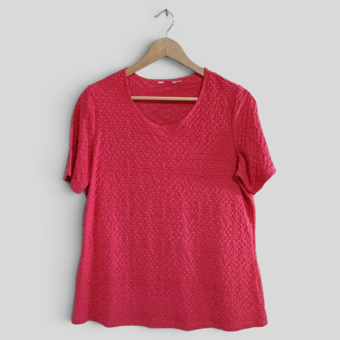 (L) Pink Textured Tee